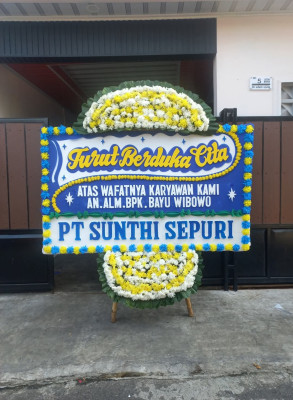 Papan Bunga Duka di Pucanglaban